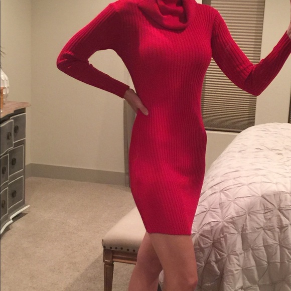 Dresses & Skirts - 💕 Bright and comfy sweater dress